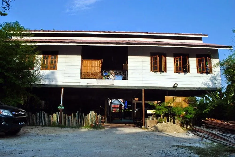 Gospodarstwo agroturystyczne Penang Audi Guesthouse Balik Pulau Malezja
